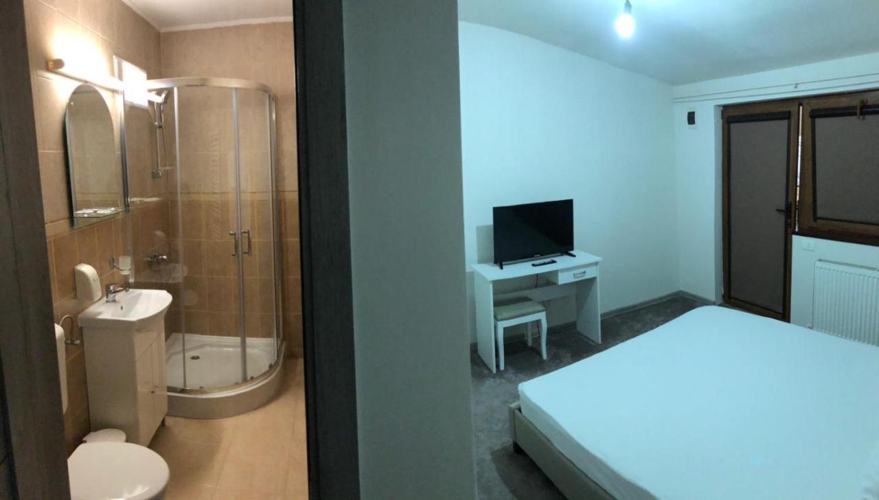 Hotel Cosmin Arad Exterior photo