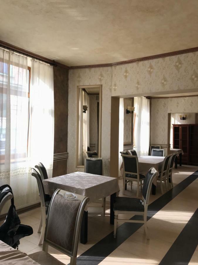 Hotel Cosmin Arad Exterior photo